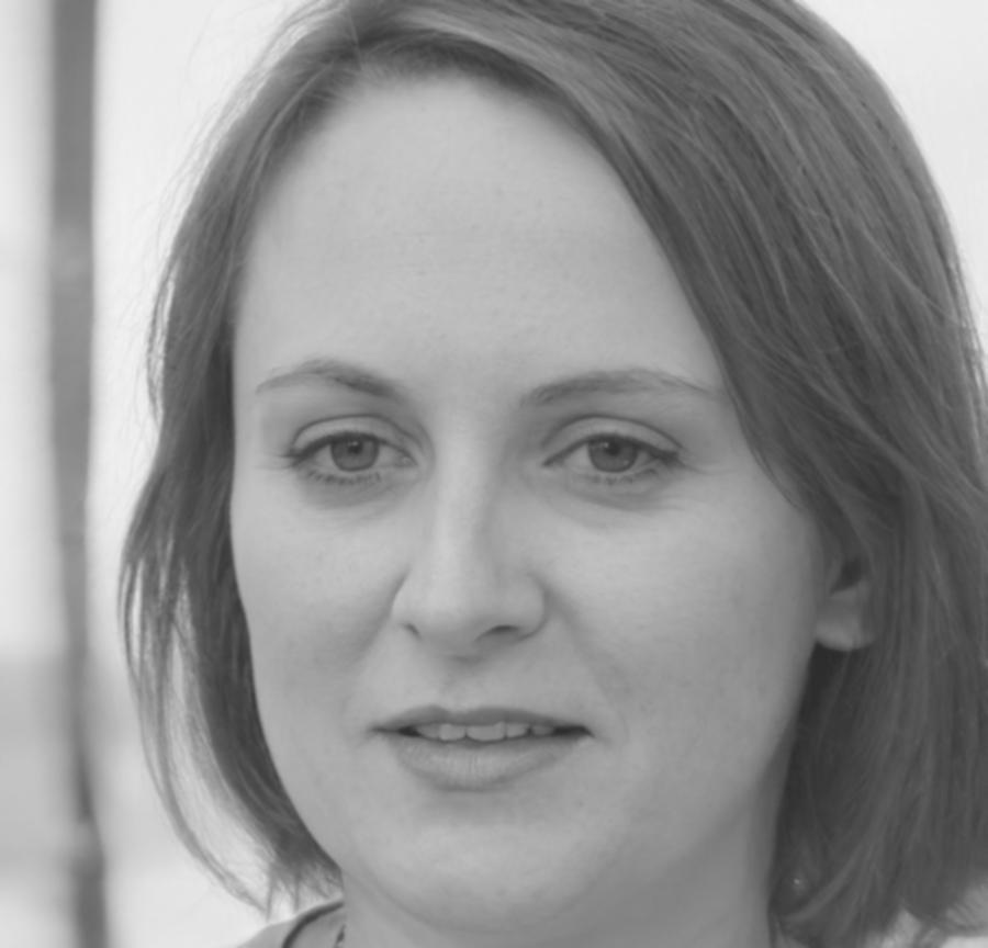 Participante satisfaite de la formation en décision financière